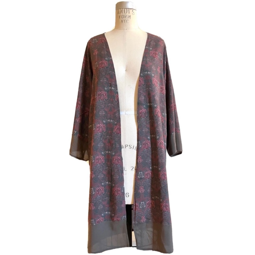 Vintage Faded Pattern Print Kimono Style